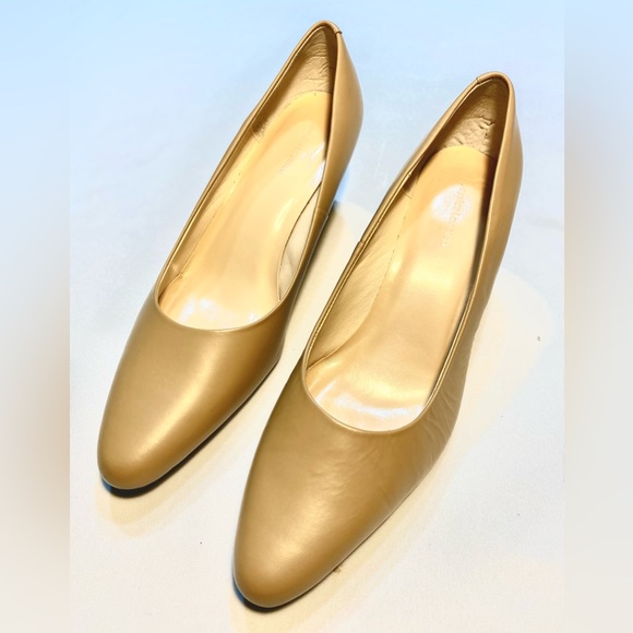 Jessica London Leather Heels Mocha beige shoes - Picture 9 of 11